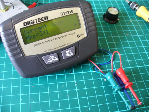 Silicon Chip transistor beta tester modern tester gain – tronixstuff.com
