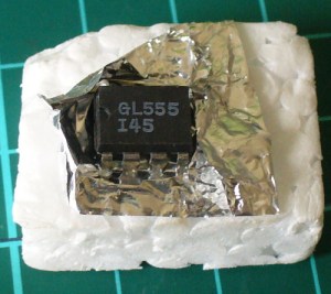 Silicon Chip transistor beta tester off brand 555